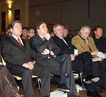 v.l.n.r.: Der Präsident des steirischen Städtebundes, Brucks Bürgermeister Bernd Rosenberger, Landeshauptmann Mag. Franz Voves, Landeshauptmann-Stellvertreter Hermann Schützenhöfer und der Präsident des steirischen Gemeindebundes, Bürgermeister a.D. Hermann Kröll bei der Regionext-Diskussion im Forum Kloster in Gleisdorf. Foto: Landespressedienst v.l.n.r.: Der Präsident des steirischen Städtebundes, Brucks Bürgermeister Bernd Rosenberger, Landeshauptmann Mag. Franz Voves, Landeshauptmann-Stellvertreter Hermann Schützenhöfer und der Präsident des steirischen Gemeindebundes, Bürgermeister a.D. Hermann Kröll bei der Regionext-Diskussion im Forum Kloster in Gleisdorf. Foto: Landespressedienst