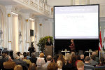 Rund 100 Steirerinnen und Steirer beteiligten sich vor Ort am ersten EU-Bürgerforum in der Aula der Alten Universität in Graz. Fotos: Informationsbüro des EU-Parlaments in Österreich Rund 100 Steirerinnen und Steirer beteiligten sich vor Ort am ersten EU-Bürgerforum in der Aula der Alten Universität in Graz. Fotos: Informationsbüro des EU-Parlaments in Österreich