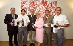 Von links: Primarius Dr. Kurt Hudabiunugg, Aldo Striccher ( Sanitäter aus Voitsberg), Präsident Univ.-Prof. Dr. Werner List, Landeshauptmann Waltraud Klasnic, Vizepräsident Dr. Josef Kogler und Otto Passesreiter (Voitsberg), Foto Fischer Von links: Primarius Dr. Kurt Hudabiunugg, Aldo Striccher ( Sanitäter aus Voitsberg), Präsident Univ.-Prof. Dr. Werner List, Landeshauptmann Waltraud Klasnic, Vizepräsident Dr. Josef Kogler und Otto Passesreiter (Voitsberg), Foto Fischer