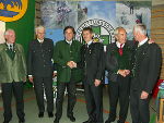 v.ln.r.: Kassier der Landesleitung Steiermark Heimo Schröttner, Landesrettungsarzt Dr. Robert Mader, LH Mag. Franz Voves, Landesleiter des Steirischen Bergrettungsdienstes Dr. Fritz Seidl, Bürgermeister von Bad Mitterdorf Dr. Karl Kaniak, Landesausbildungsleiter Stv. Sepp Ranner. Foto: Bergrettung Steiermark, Abdruck bei Quellenangabe honorarfrei v.ln.r.: Kassier der Landesleitung Steiermark Heimo Schröttner, Landesrettungsarzt Dr. Robert Mader, LH Mag. Franz Voves, Landesleiter des Steirischen Bergrettungsdienstes Dr. Fritz Seidl, Bürgermeister von Bad Mitterdorf Dr. Karl Kaniak, Landesausbildungsleiter Stv. Sepp Ranner. Foto: Bergrettung Steiermark, Abdruck bei Quellenangabe honorarfrei