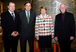 (v.l.n.r) Carsten Ohl, Geschäftsführung Siemens Transformers Austria, Landeshauptmann Mag. Franz Voves, Mag. Brigitte Ederer, Vorstandsvorsitzende von Siemens Österreich, und Ing. Reinhold Zingl, Geschäftsführung Siemens Transformers Austria. Foto: STA Weiz, Abdruck bei Quellenangabe honorarfrei (v.l.n.r) Carsten Ohl, Geschäftsführung Siemens Transformers Austria, Landeshauptmann Mag. Franz Voves, Mag. Brigitte Ederer, Vorstandsvorsitzende von Siemens Österreich, und Ing. Reinhold Zingl, Geschäftsführung Siemens Transformers Austria. Foto: STA Weiz, Abdruck bei Quellenangabe honorarfrei
