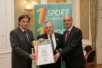 Landeshauptmann Mag. Franz Voves und Sportlandesrat Ing. Manfred Wegscheider (rechts) gratulieren Tischtennisverbandspräsident Alfred Maier (Bildmitte). Landeshauptmann Mag. Franz Voves und Sportlandesrat Ing. Manfred Wegscheider (rechts) gratulieren Tischtennisverbandspräsident Alfred Maier (Bildmitte).