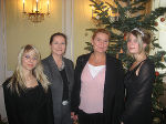 Starkes Damenteam: Landesrätin Dr. Bettina Vollath und die Lehrlingsreferentin des Landes Steiermark, Eva Unterweger, mit den beiden Lehrlingen Sabrina Kaufmann (ganz li) und Alexandra Wolfsberger (ganz re) Starkes Damenteam: Landesrätin Dr. Bettina Vollath und die Lehrlingsreferentin des Landes Steiermark, Eva Unterweger, mit den beiden Lehrlingen Sabrina Kaufmann (ganz li) und Alexandra Wolfsberger (ganz re)