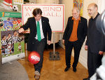 v.l.n.r. Landeshauptmann Franz Voves, Sportdirektor Helmut Kronjäger vom Steirischen Fußballverband und Sportlandesrat Manfred Wegscheider. Foto: Landespressedienst v.l.n.r. Landeshauptmann Franz Voves, Sportdirektor Helmut Kronjäger vom Steirischen Fußballverband und Sportlandesrat Manfred Wegscheider. Foto: Landespressedienst
