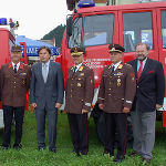 v.l.n.r.: HBI Georg Prade, Kommandant der Feuerwehr Edelsdorf, Landeshauptmann Mag. Franz Voves, LBD Albert Kern, Landesfeuerwehrkommandant, OBR Rudolf Schober, Bezirksfeuerwehrkommandant, Dr. Kurt Kalcher, Leiter der Fachabteilung 7B für Katastrophenschutz und Landesverteidigung. Foto: Feuerwehr Edelsdorf v.l.n.r.: HBI Georg Prade, Kommandant der Feuerwehr Edelsdorf, Landeshauptmann Mag. Franz Voves, LBD Albert Kern, Landesfeuerwehrkommandant, OBR Rudolf Schober, Bezirksfeuerwehrkommandant, Dr. Kurt Kalcher, Leiter der Fachabteilung 7B für Katastrophenschutz und Landesverteidigung. Foto: Feuerwehr Edelsdorf