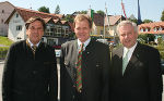 v.l.n.r.: Landeshauptmann Mag. Franz Voves, Landtasabgeordneter Erwin Dirnberger, Präsident des Steiermärkischen Gemeindebundes und Landeshauptmannstellvertreter Hermann Schützenhöfer vor der Steinhalle in Lannach. Foto: Landespressedienst v.l.n.r.: Landeshauptmann Mag. Franz Voves, Landtasabgeordneter Erwin Dirnberger, Präsident des Steiermärkischen Gemeindebundes und Landeshauptmannstellvertreter Hermann Schützenhöfer vor der Steinhalle in Lannach. Foto: Landespressedienst