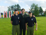 v.l.: Die Feuerwehrleute Andre Ehgartner und Armin Engelmaier mit Landeshauptmann Mag. Franz Voves in ihrer Mitte beim Landesfeuerwehr-Leistungswettbewerb 2008 in Fohnsdorf. Foto: Thomas Körbler FF Fohnsdorf v.l.: Die Feuerwehrleute Andre Ehgartner und Armin Engelmaier mit Landeshauptmann Mag. Franz Voves in ihrer Mitte beim Landesfeuerwehr-Leistungswettbewerb 2008 in Fohnsdorf. Foto: Thomas Körbler FF Fohnsdorf