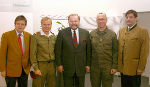 v.l.n.r.: Dr. Wilhelm Plauder, Albert Kern, Kurt Kalcher, Heinz Zöllner und BH Mag. Hannes Peißl © Landespressedienst v.l.n.r.: Dr. Wilhelm Plauder, Albert Kern, Kurt Kalcher, Heinz Zöllner und BH Mag. Hannes Peißl