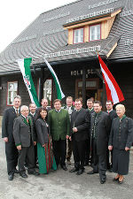 LH Franz Voves (Mitte) bei der Eröffnung des neuen Kommunikationszentrums in St. Katharina in der Wiel © Foto: Josef Fürbass; bei Quellenangabe honorarfrei LH Franz Voves (Mitte) bei der Eröffnung des neuen Kommunikationszentrums in St. Katharina in der Wiel