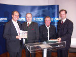 von links: Buchautor und Abteilung 15 (Wohnbauförderung)- Leiter Dr. Siegfried Kristan, Landesrat Hans Seitinger, Landesstatistiker Dr. Ernst Burger und der Gastgeber für die Buchpräsentation, Landeshypothekenbank-Vorstandsdirektor Dr. Edwin Knoll. Foto: Landespressedienst von links: Buchautor und Abteilung 15 (Wohnbauförderung)- Leiter Dr. Siegfried Kristan, Landesrat Hans Seitinger, Landesstatistiker Dr. Ernst Burger und der Gastgeber für die Buchpräsentation, Landeshypothekenbank-Vorstandsdirektor Dr. Edwin Knoll. Foto: Landespressedienst