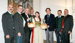 Apfelprinzessin Karin I zu Gast mit Vertretern der Obstbauern in der Grazer Burg.