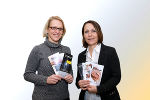 Gleichbehandlungsbeauftragte Sabine Schulze-Bauer und Helene Cibinello sind im April und Mai in den steirischen Bezirken unterwegs (v.l.)