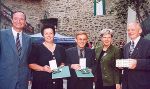 Bildtext: (von links) Präsident Christoph Leitl, Christine Hofmeister und Mag. Karl Menzinger, LH Waltraud Klasnic und Max Wratschgo. Foto: Gerhard Dusek Bildtext: (von links) Präsident Christoph Leitl, Christine Hofmeister und Mag. Karl Menzinger, LH Waltraud Klasnic und Max Wratschgo. Foto: Gerhard Dusek