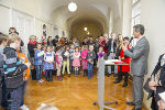 Bürgermeister Siegfried Nagl bei der Ausstellungseröffnung am Freitag, am Bild unter anderem Kinder der VS Thal. © Bild: Stadt Graz/Foto Fischer; Verwendung bei Quellenangabe honorarfrei Bürgermeister Siegfried Nagl bei der Ausstellungseröffnung am Freitag, am Bild unter anderem Kinder der VS Thal. © Bild: Stadt Graz/Foto Fischer; Verwendung bei Quellenangabe honorarfrei