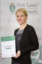 Gleichbehandlungsbeauftragte Sabine Schulze-Bauer mit ihrem fünften Tätigkeitsbericht