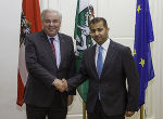 LH Hermann Schützenhöfer mit seinem Gast aus den Vereinigten Arabischen Emiraten, Botschafter Hamad Alkaabi. © Bild: steiermark.at/Streibl; Verwendung bei Quellenangabe honorarfrei LH Hermann Schützenhöfer mit seinem Gast aus den Vereinigten Arabischen Emiraten, Botschafter Hamad Alkaabi. © Bild: steiermark.at/Streibl; Verwendung bei Quellenangabe honorarfrei