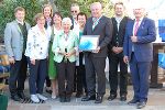 Ausgezeichnete und Ehrengäste: Bgm. Josef Maier, Generalsekretärin Ingeborg Smith, LR Barbara Eibinger-Miedl, 2. Landtagspräsidentin Manuela Khom, Helga Koska (Bronze), Anton Schäfer (Bronze), EFB-Geschäftsführerin Christine Hofmeister, LH Hermann Schützenhöfer, Daniel Gerer (Silber) und EFB-Landesobmann Franz Majcen (v.l.)