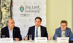 Wegscheider, LH-Stv. Schickhofer und Krusche (v.l.) beim Pressegespräch in Kapfenberg Wegscheider, LH-Stv. Schickhofer und Krusche (v.l.) beim Pressegespräch in Kapfenberg