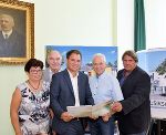 LAbg. Bernadette Kerschler, Stadtrat Alfred Pauli, LH-Stv. Michael Schickhofer, Bgm. Helmut Leitenberger und NAbg. Josef Muchitsch (v.l.) © alle Bilder: Land Steiermark/Bektaš; Verwendung bei Quellenangabe honorarfrei LAbg. Bernadette Kerschler, Stadtrat Alfred Pauli, LH-Stv. Michael Schickhofer, Bgm. Helmut Leitenberger und NAbg. Josef Muchitsch (v.l.) © alle Bilder: Land Steiermark/Bektaš; Verwendung bei Quellenangabe honorarfrei