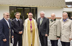 Architekt Werner Nussmüller, der Leobner Stadtpfarrer Markus Plöbst, Diözesanbischof Wilhelm Krautwaschl, Landeshauptmann Hermann Schützenhöfer, Landesrat Johann Seitinger und der Leobner Vizebürgermeister Maximilian Jäger (v.l.) bei der feierlichen Eröffnung des neuen Studentenwohnheims