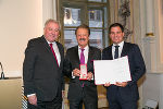 Auch Präsident a.D. Bernd Milenkovics erhielt das Goldene Ehrenzeichen für Verdienste um die Republik Österreich für sein besonderes Engagement im Bereich der Gesundheitsvorsorge in der Steiermark. 