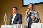 LR Barbara Eibinger-Miedl kündigte an, die Angebote der Wirtschaftsförderung verstärkt in die Regionen zu bringen. LR Barbara Eibinger-Miedl kündigte an, die Angebote der Wirtschaftsförderung verstärkt in die Regionen zu bringen.