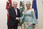 Zu ihrem Antrittsbesuch begrüßte Landeshauptmann Hermann Schützenhöfer die neue nigerianische Botschafterin Vivian Nwunaku Rose Okeke in der Grazer Burg.