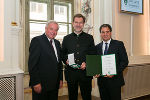 Der ehemalige Nationalratsabgeordnete und Obmann des Vereines "Steirer in Wien", Andreas Zakostelsky wurde mit dem Großen Ehrenzeichen des Landes Steiermark geehrt.