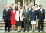 Bildtext: Minister Herbert Haupt und Landeshauptmann Waltraud Klasnic (Mitte) mit den Gästen aus Europa. Foto: Alfons Kowatsch, Abdruck bei Quellenangabe honorarfrei Bildtext: Minister Herbert Haupt und Landeshauptmann Waltraud Klasnic (Mitte) mit den Gästen aus Europa. Foto: Alfons Kowatsch, Abdruck bei Quellenangabe honorarfrei