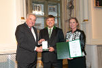 Gerhard Hammer bekam für seine Verdienste als BEtriebsratsvorsitzender des LKH Graz das Goldene Ehrenzeichen des Landes Steiermark. 