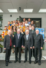 Eröffneten das neue Gemeindeamt: Landesrat Johann Seitinger, Landeshauptmann Hermann Schützenhöfer, Bürgermeister Alois Doppelhofer und Bezirkshauptmann Bernhard Preiner (v.l.) © Klaus Morgenstern; bei Quellenangabe honorarfrei Eröffneten das neue Gemeindeamt: Landesrat Johann Seitinger, Landeshauptmann Hermann Schützenhöfer, Bürgermeister Alois Doppelhofer und Bezirkshauptmann Bernhard Preiner (v.l.) © Klaus Morgenstern; bei Quellenangabe honorarfrei