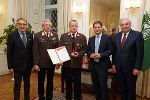 Verleihung der Preise für "Feuerwehrfreundliche Arbeitgeber" am 15. November 2018 im Weißen Saal der Grazer Burg: Firma Bernhard Pilz aus dem Bezirk Liezen.