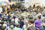 Zahlreiche politische Vertreterinnen und Vertreter waren am 19. November zu Besuch in der Volksschule Graz-St. Veit