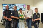 LH Mario Kunasek und LH-Stv. Manuela Khom dankten den Einsatzkräften der Polizei. © Land Steiermark/Mitteregger; Verwendung bei Quellenangabe honorarfrei LH Mario Kunasek und LH-Stv. Manuela Khom dankten den Einsatzkräften der Polizei.