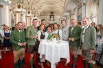 Aufsteirern-Empfang: Klubobmann Marco Triller, Bundesratspräsident Peter Samt, LR Stefan Hermann, LR Simone Schmiedtbauer, LR Hannes Amesbauer, LH-Stv. Manuela Khom, LR Claudia Holzer, LR Karlheinz Kornhäusl, LH Mario Kunasek und LT-Präsident Gerald Deutschmann (v.l.) beim Empfang in der Aula der Alten Universität.