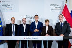 Bund, Länder und Gemeinden tagten in Wien: Johannes Pressl (Gemeindebund), Staatssekretär Sepp Schellhorn, Staatssekretär Alexander Pröll, Landtagspräsidentin Brigitta Pallauf (Salzburg) und Landtagspräsident Gerald Deutschmann (Steiermark) (v.l.) © BKA/Schrötter; Verwendung bei Quellenangabe honorarfrei