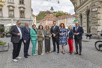 Österreichs Gesundheitslandesräte tagten in Graz: Peter Hacker (Wien), Anton Kasser (Niederösterreich), Beate Prettner (Kärnten), Daniela Gutschi (Salzburg), Ulrike Königsberger-Ludwig (Staatssekretärin), Karlheinz Kornhäusl (Steiermark), Cornelia Hagele (Tirol), Christiane Teschl-Hofmeister (Niederösterreich), Martin Antauer (Niederösterreich) (v.l.)
 
  © Foto: Foto Fischer, bei Quellanangabe honorarfrei