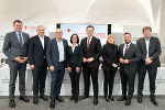 RSG-Präsentation im Medienzentrum Steiermark: KAGes-Vorstände Ulf Drabek und Gerhard Stark, ÖGK-Vorsitzende Beatrice Erker und Josef Harb, LR Karlheinz Kornhäusl, Patientenanwältin Michaela Wlattnig, Klubobmann Marco Triller und Wolfgang Habacher (EPIG-Gesundheitsplanungsinstitut) (v.l.) © Land Steiermark/Robert Binder; Verwendung bei Quellenangabe honorarfrei RSG-Präsentation im Medienzentrum Steiermark: KAGes-Vorstände Ulf Drabek und Gerhard Stark, ÖGK-Vorsitzende Beatrice Erker und Josef Harb, LR Karlheinz Kornhäusl, Patientenanwältin Michaela Wlattnig, Klubobmann Marco Triller und Wolfgang Habacher (EPIG-Gesundheitsplanungsinstitut) (v.l.) © Land Steiermark/Robert Binder; Verwendung bei Quellenangabe honorarfrei