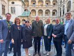 Landeshauptmann-Stv. Manuela Khom (3.v.l.) und Präsident Dominikus Plaschg (Chorverband Steiermark) (4.v.l.) konnten zur Eröffnung des internationalen Chorfestivals „Voices of Spirit“ im Grazer Landhaushof zahlreiche Gäste begrüßen. © Land Steiermark; bei Quellenangabe honorarfrei Landeshauptmann-Stv. Manuela Khom (3.v.l.) und Präsident Dominikus Plaschg (Chorverband Steiermark) (4.v.l.) konnten zur Eröffnung des internationalen Chorfestivals „Voices of Spirit“ im Grazer Landhaushof zahlreiche Gäste begrüßen. © Land Steiermark; bei Quellenangabe honorarfrei