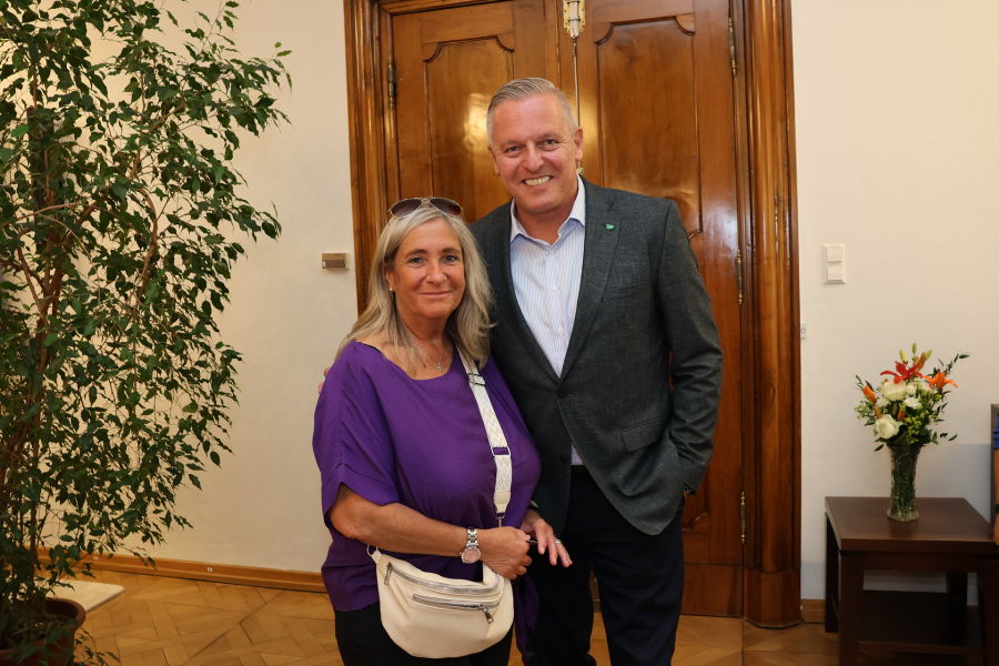 In der Grazer Burg konnte Landeshauptmann Mario Kunasek zahlreiche Besucher zum Tag der offenen Tür begrüßen.