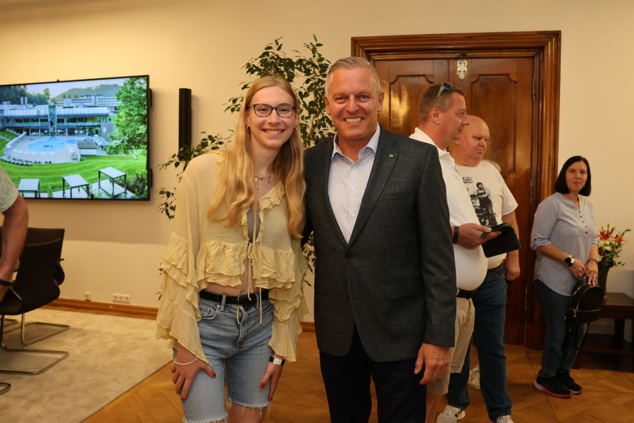 In der Grazer Burg konnte Landeshauptmann Mario Kunasek zahlreiche Besucher zum Tag der offenen Tür begrüßen.