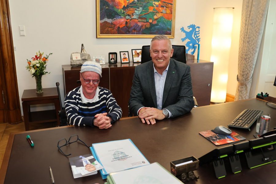 In der Grazer Burg konnte Landeshauptmann Mario Kunasek zahlreiche Besucher zum Tag der offenen Tür begrüßen.