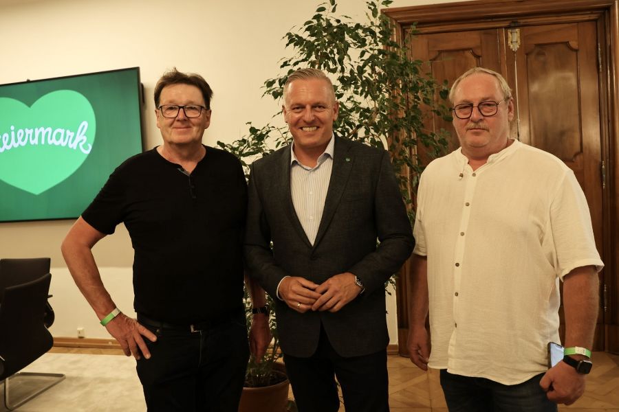 In der Grazer Burg konnte Landeshauptmann Mario Kunasek zahlreiche Besucher zum Tag der offenen Tür begrüßen.