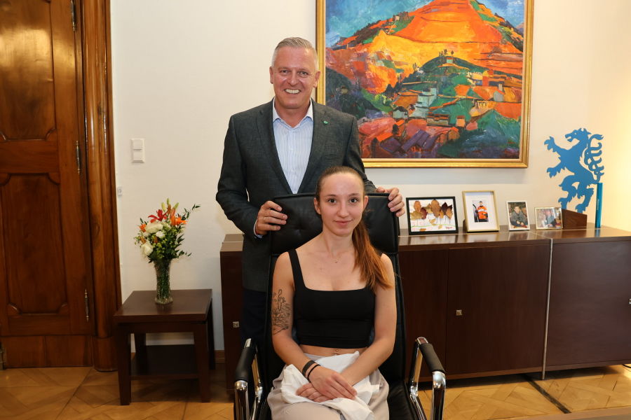 In der Grazer Burg konnte Landeshauptmann Mario Kunasek zahlreiche Besucher zum Tag der offenen Tür begrüßen.
