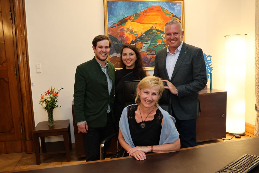 In der Grazer Burg konnte Landeshauptmann Mario Kunasek zahlreiche Besucher zum Tag der offenen Tür begrüßen.