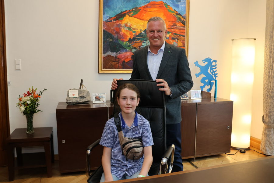 In der Grazer Burg konnte Landeshauptmann Mario Kunasek zahlreiche Besucher zum Tag der offenen Tür begrüßen.