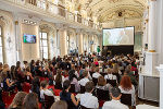 Bildbeschreibung: Bild von der Veranstaltung in der Aula der Alten Universität