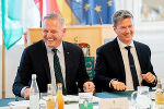 Bildbeschreibung: Impressionen vom Treffen der Landesregierungen von Kärnten und der Steiermark in Graz.