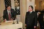 und Dr. Ernst Burger zum Großen Ehrenzeichen des Landes Steiermark. Fotos Frankl
