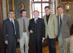 von links: Bundesrat Dr. Andreas Schnider mit ÖVP-Klubobmann Mag. Christopher Drexler, Landtagspräsident Reinhold Purr, Bundesrats-Präsident Herwig Hösele und Bundesrat Dr. Vinzenz Liechtenstein. Foto: Gerhard Dusek